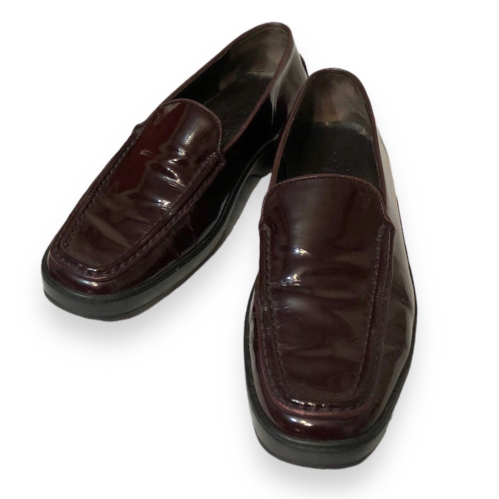 TOD’S Burgundy Patent Leather Loafers